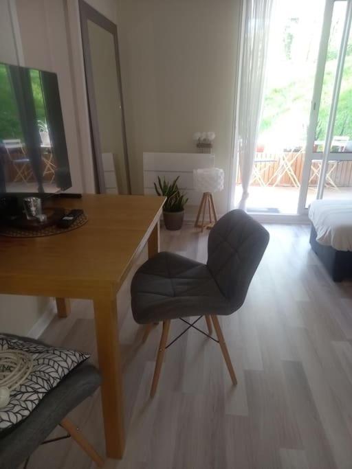 Le Doubs Cosy Apartment Besancon Ngoại thất bức ảnh